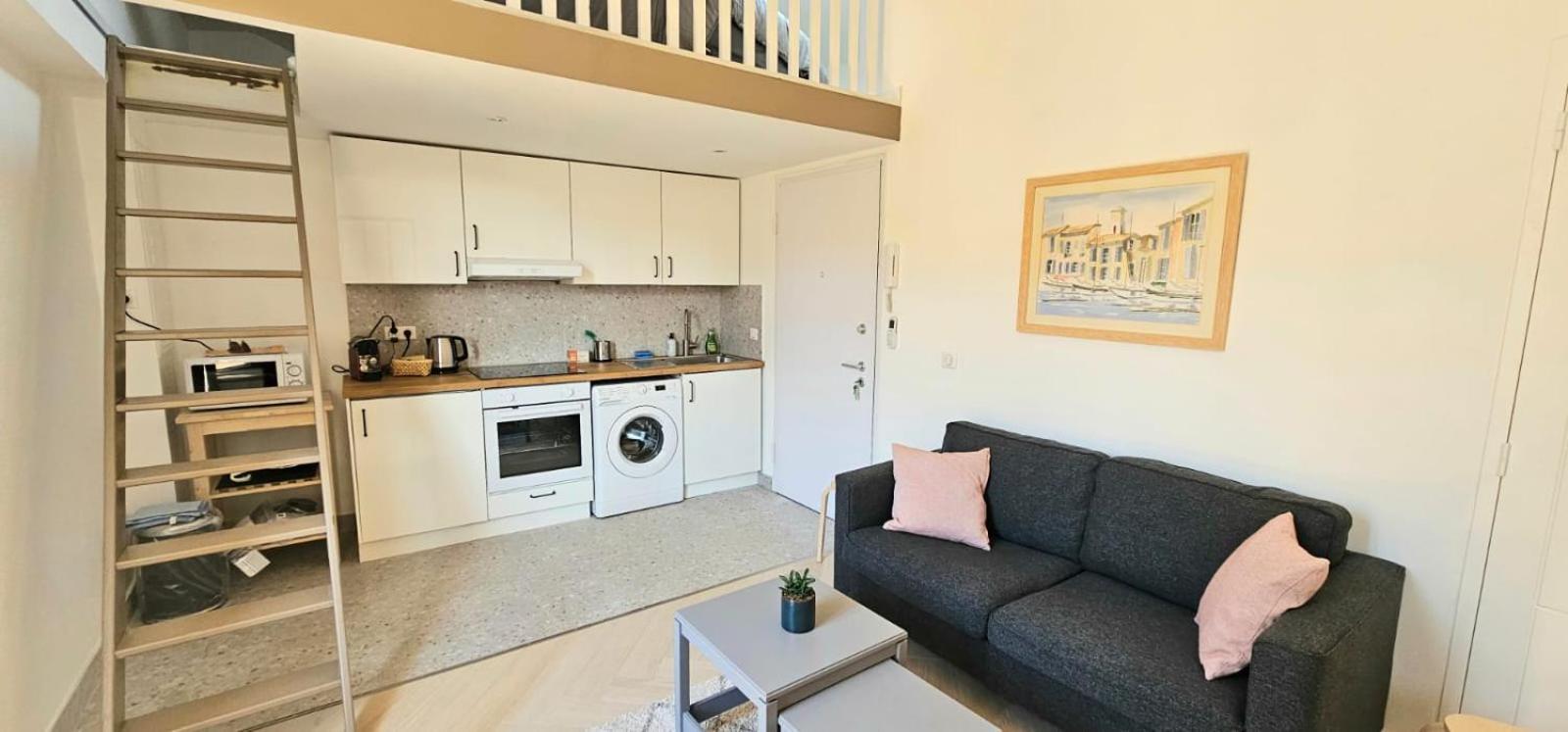 Le Virenque Apartment *